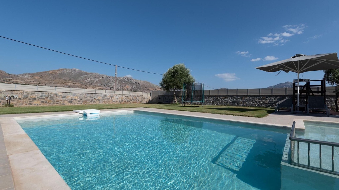 Photo of Outdoor in Monopari