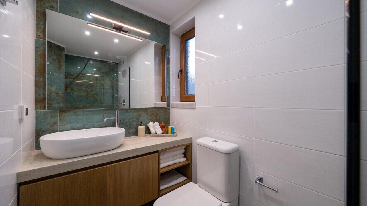 Photo of Bathroom in Chromonastiri