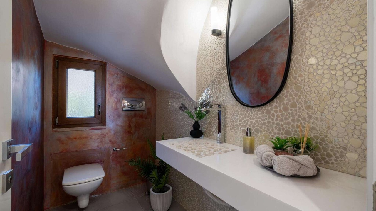 Photo of Bathroom in Chromonastiri