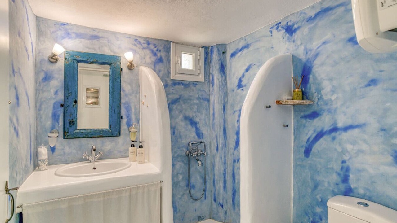 Photo of Bathroom in Aliki