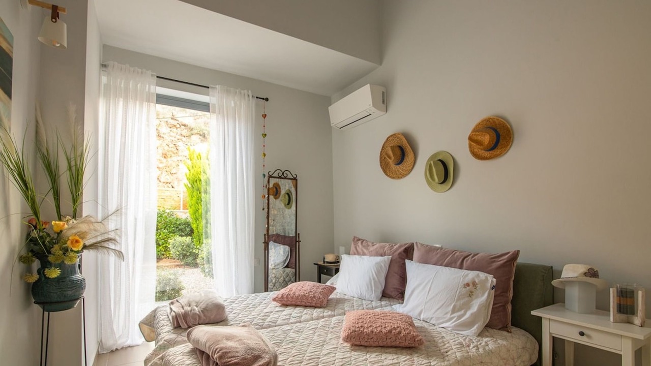 Photo of Bedroom in Kontos