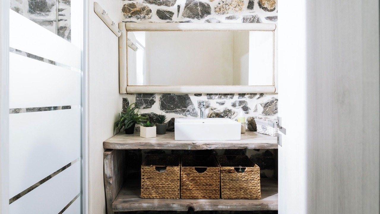 Photo of Bathroom in Petrokefalion