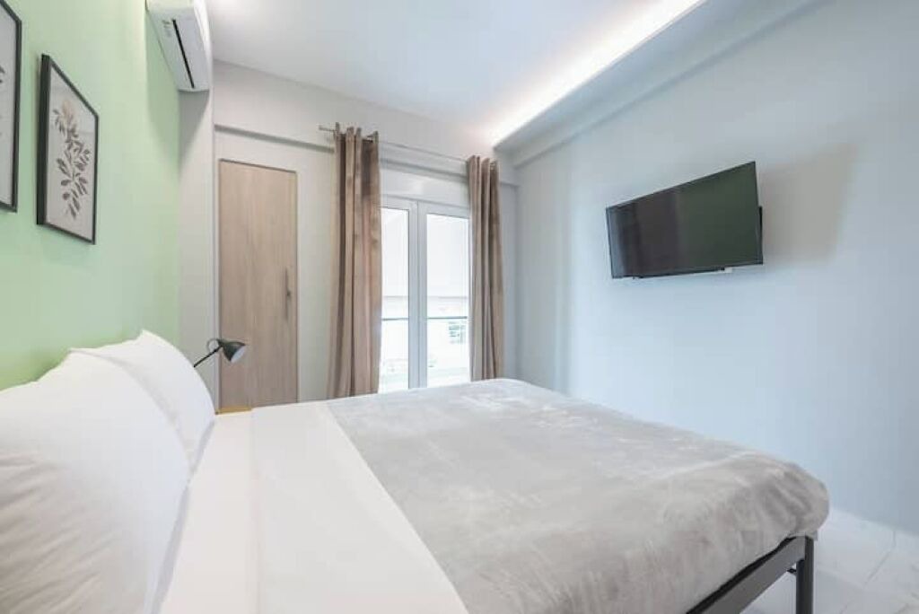 Photo of Bedroom in Kallithea