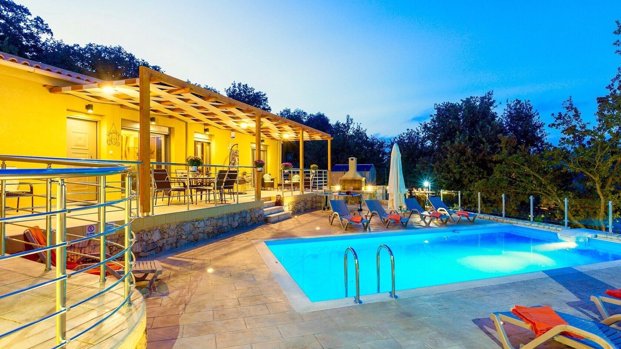 Photo of Outdoor in Monopari