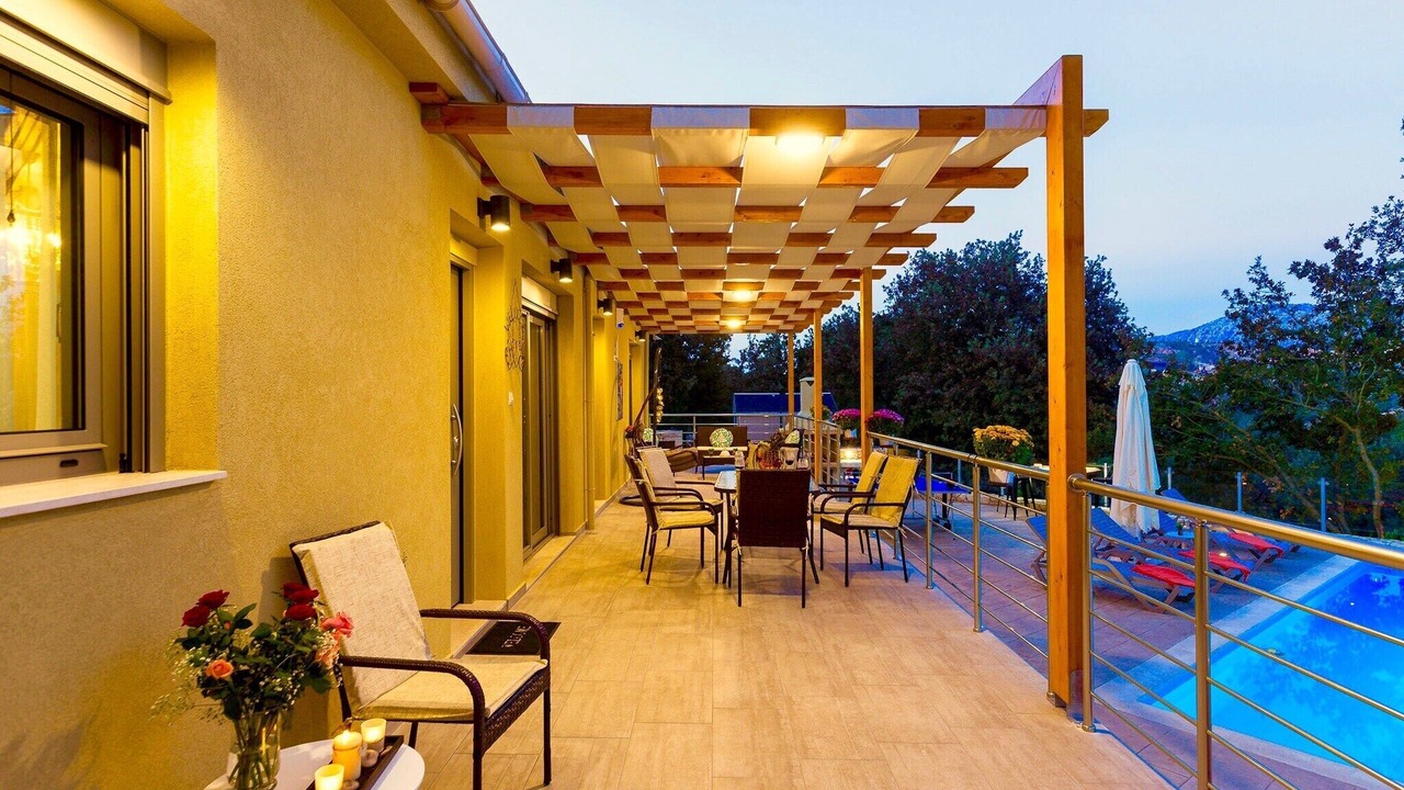 Photo of Outdoor in Monopari