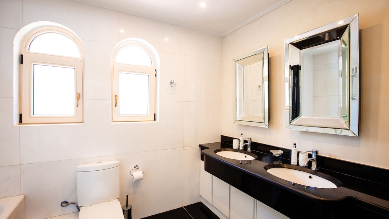 Photo of Bathroom in Vari-Voula-Vouliagmeni