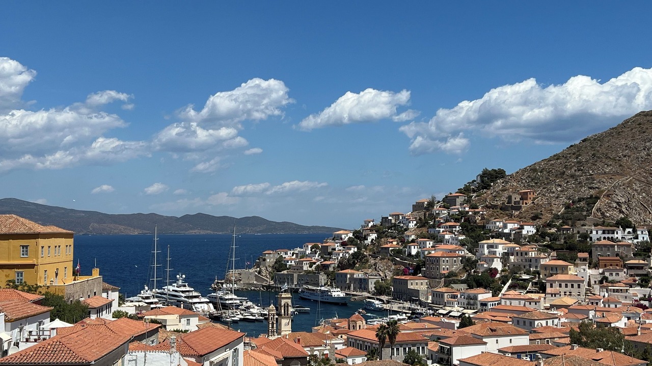 Photo of Others in Hydra