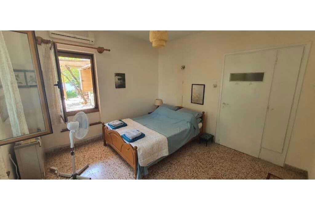 Photo of Bedroom in Paradise Beach
