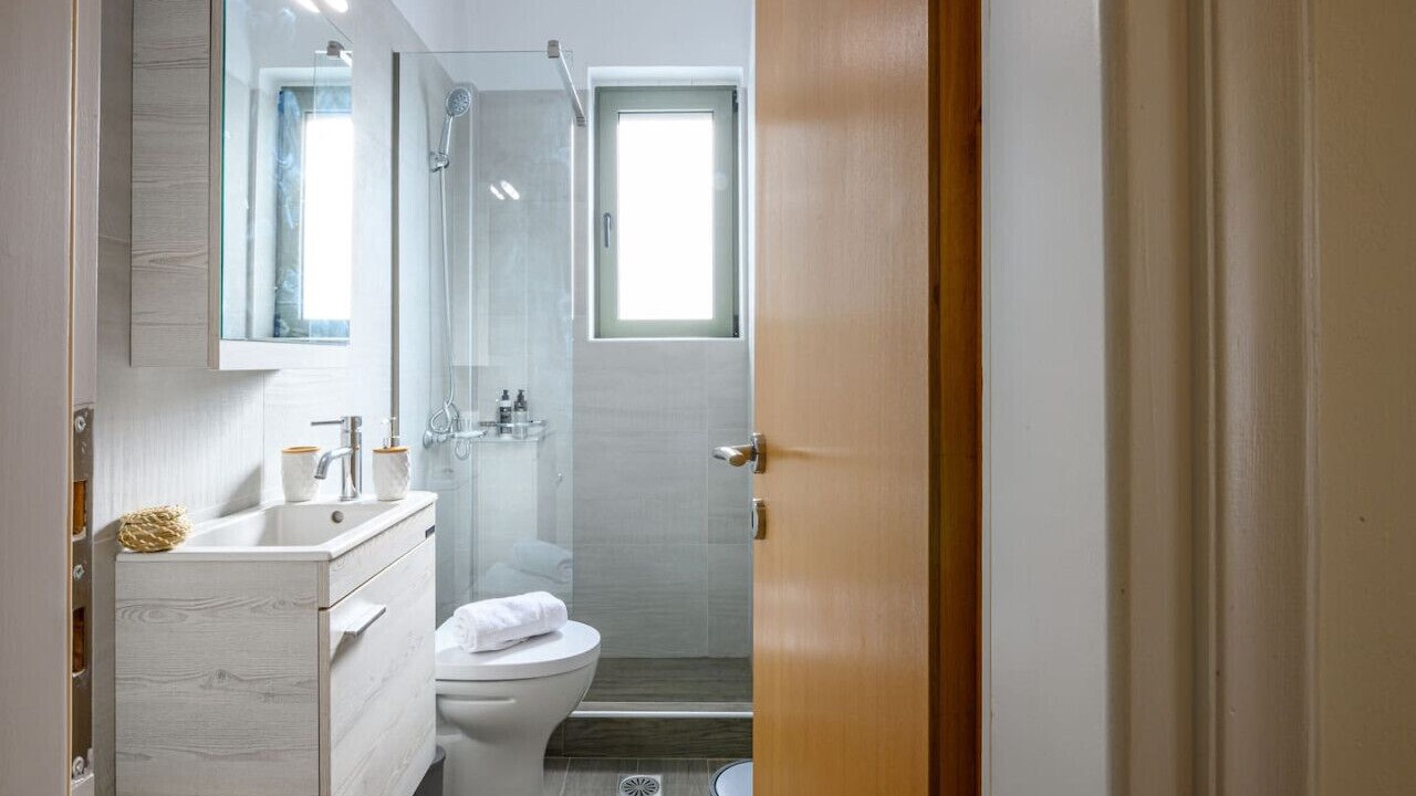 Photo of Bathroom in Kardamyli