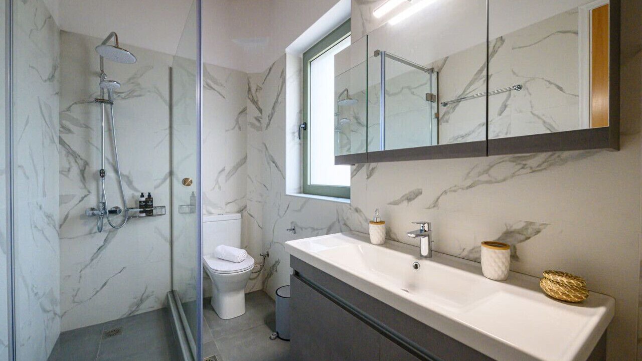 Photo of Bathroom in Kardamyli