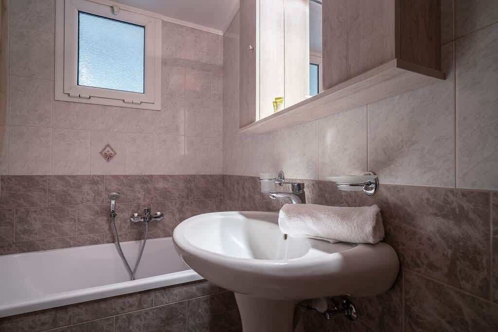 Photo of Bathroom in Fiolitis
