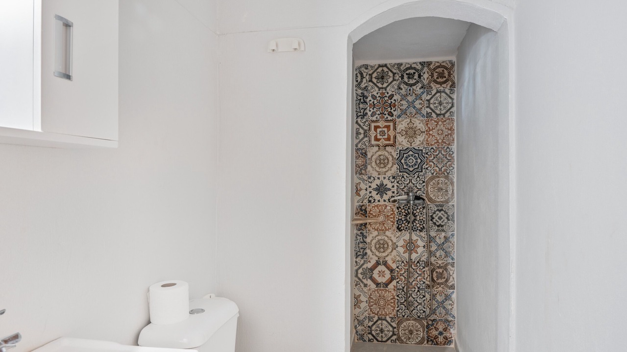 Photo of Bathroom in Diafani