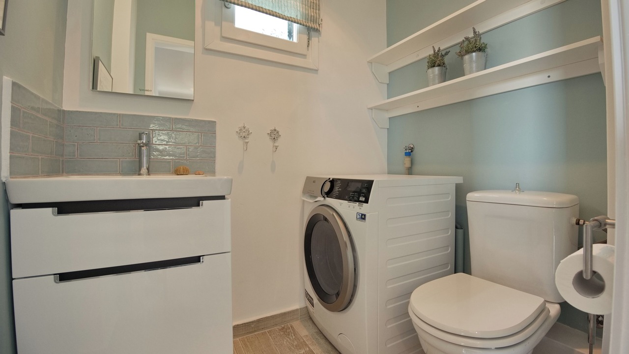 Photo of Bathroom in Alonnisos Old Town