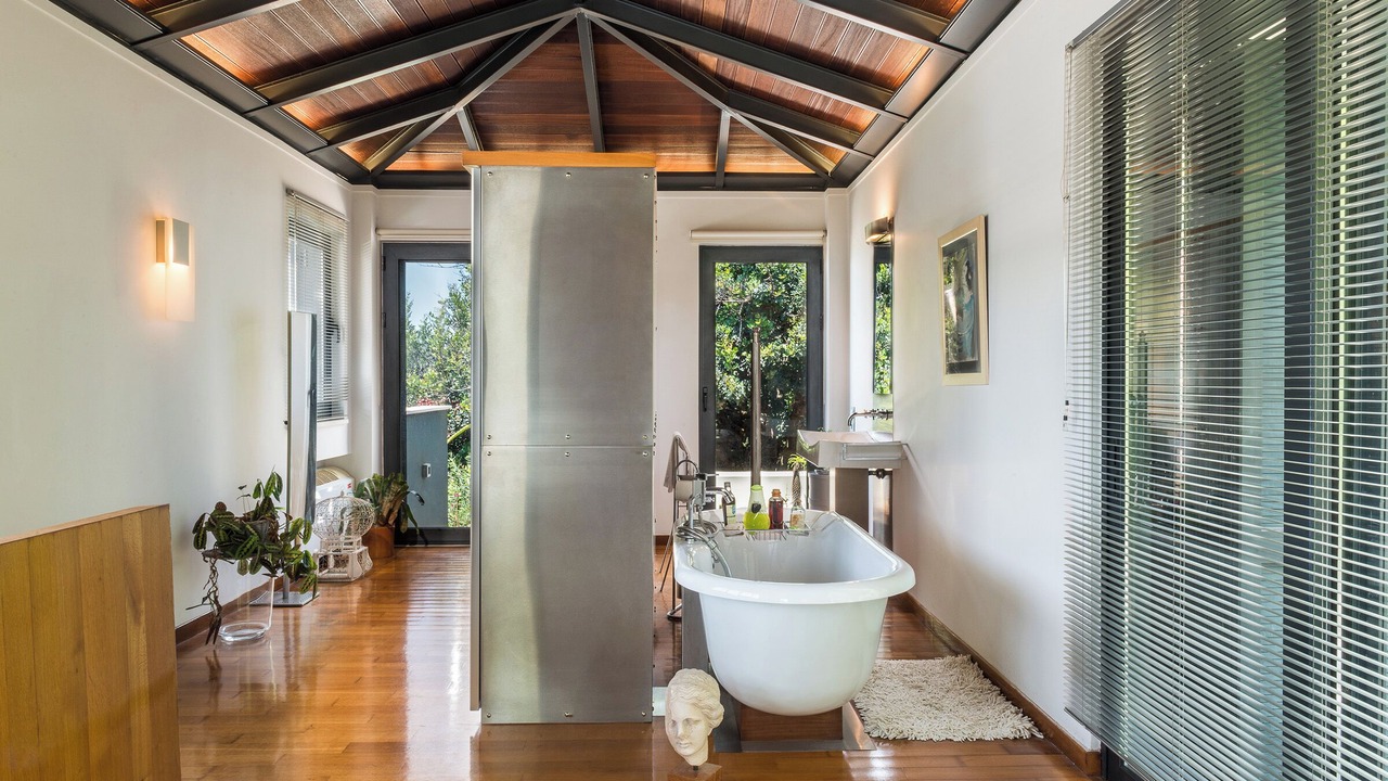 Photo of Bathroom in Halepa