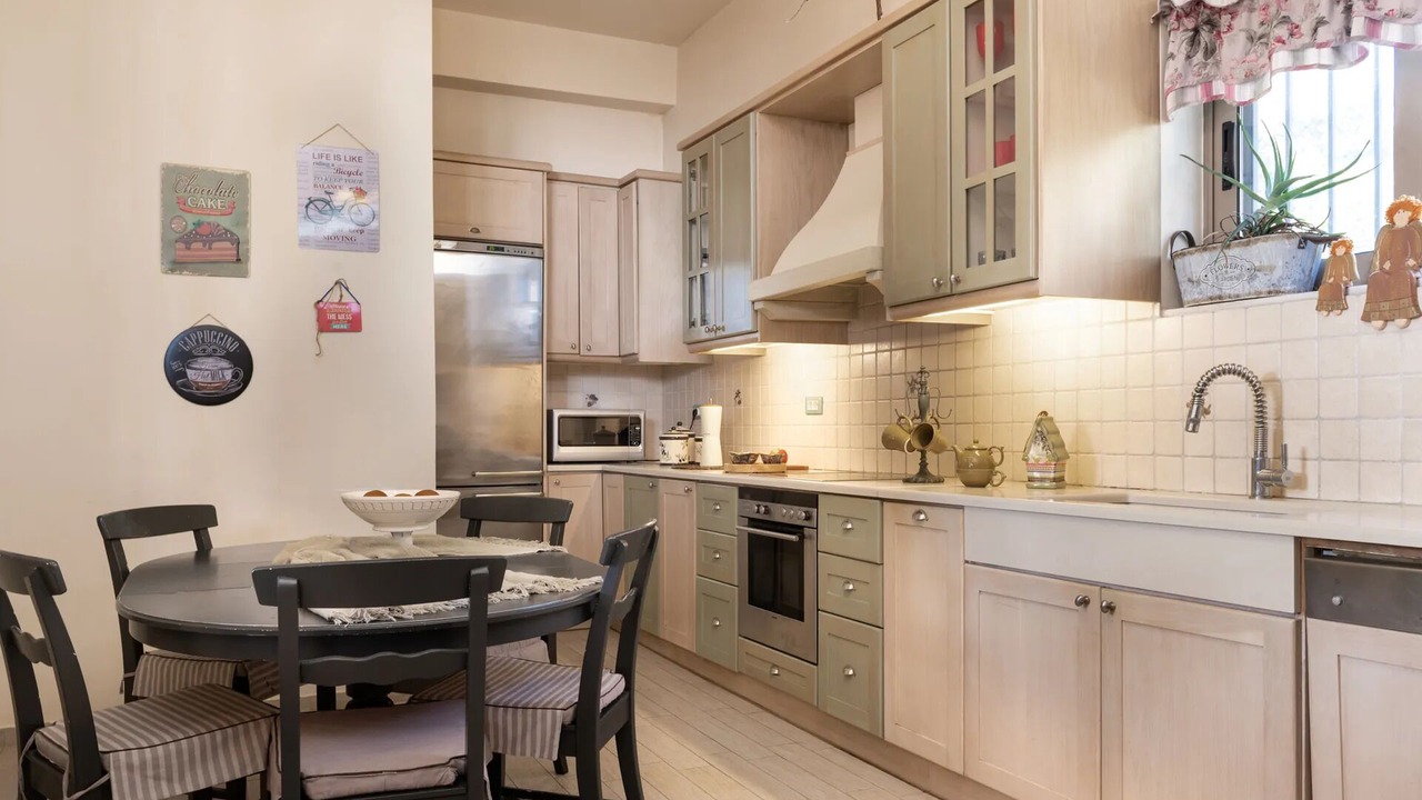 Photo of Kitchen in Akrotiri