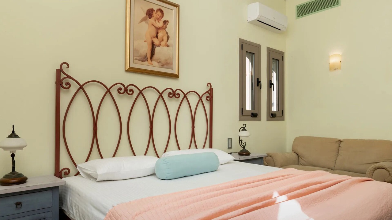 Photo of Bedroom in Akrotiri