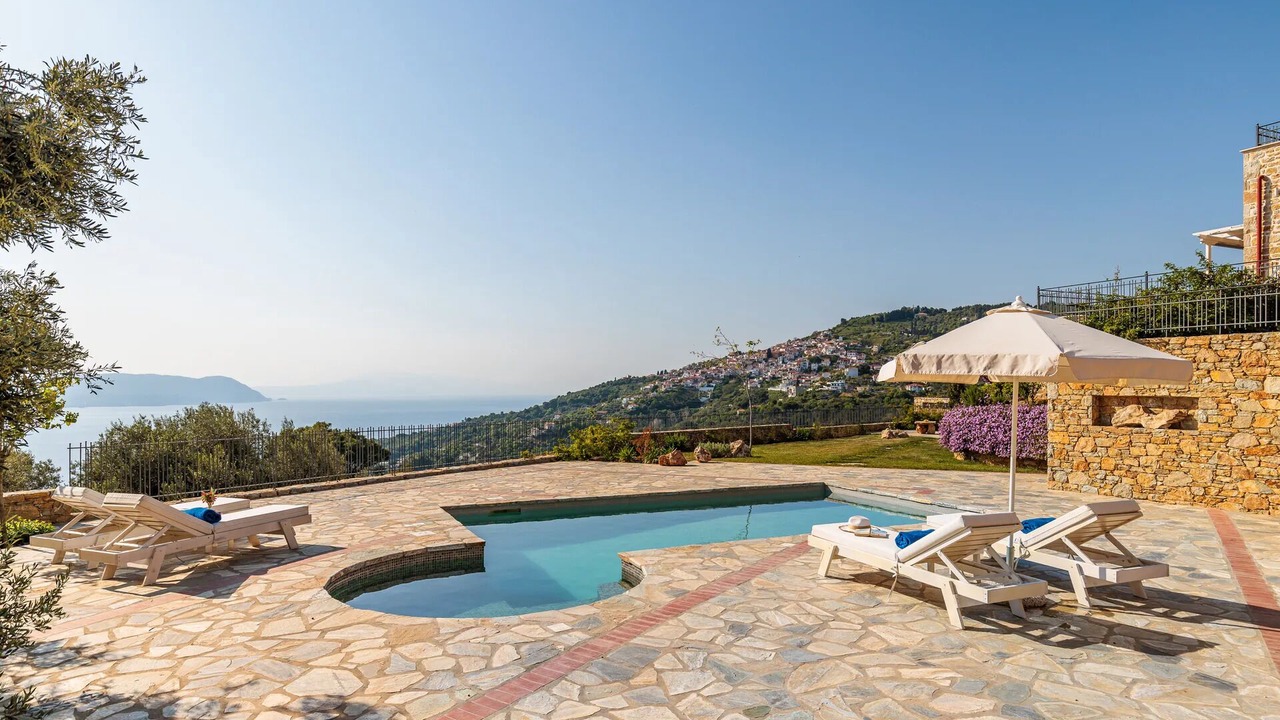 Photo of Outdoor in Glossa