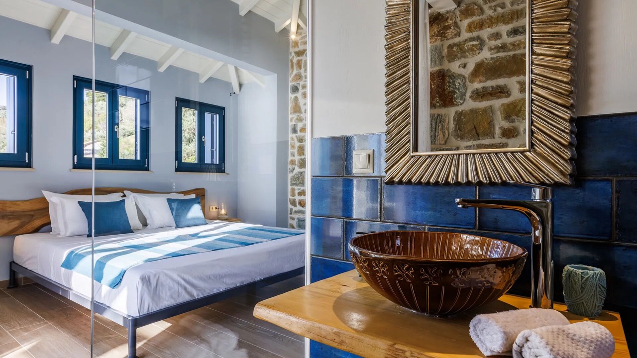 Photo of Bedroom in Glossa