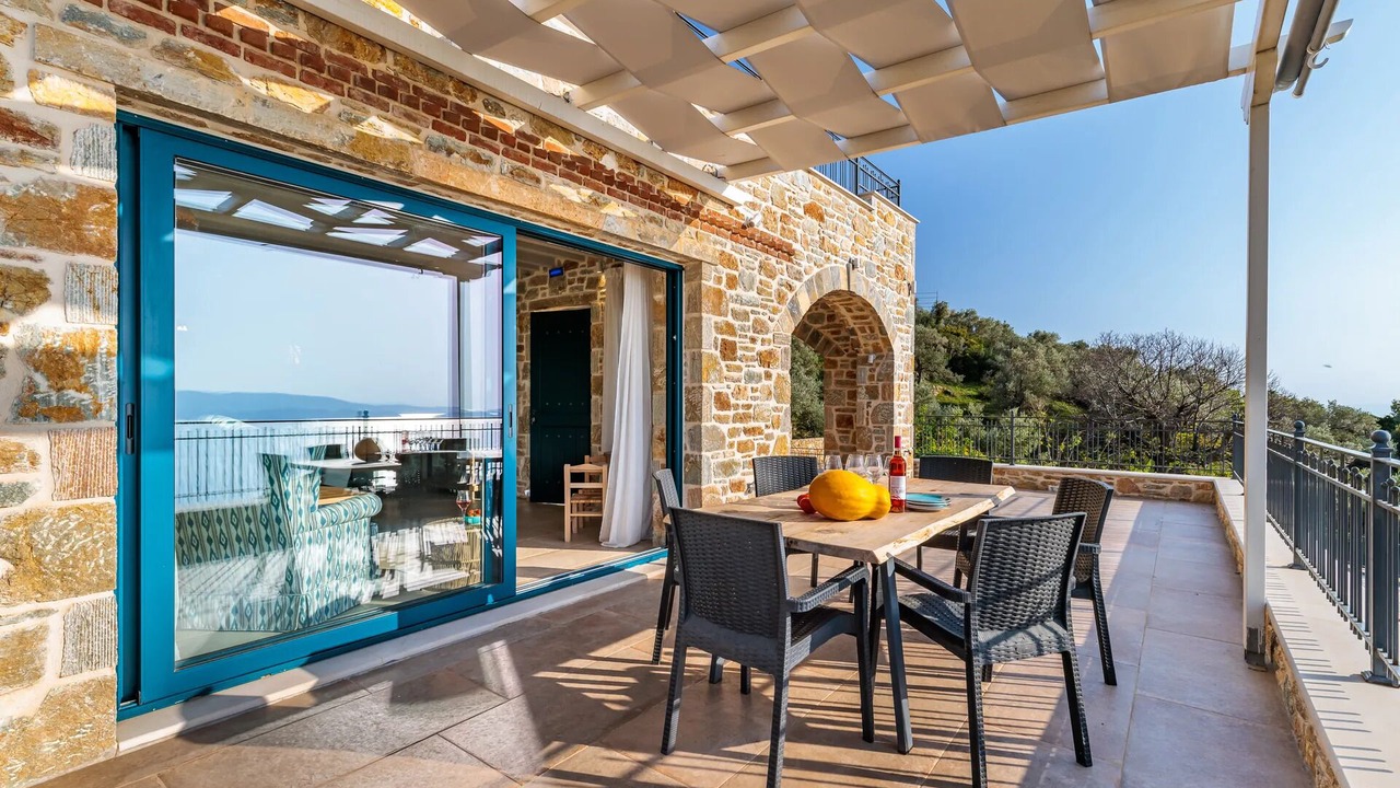Photo of Outdoor in Glossa