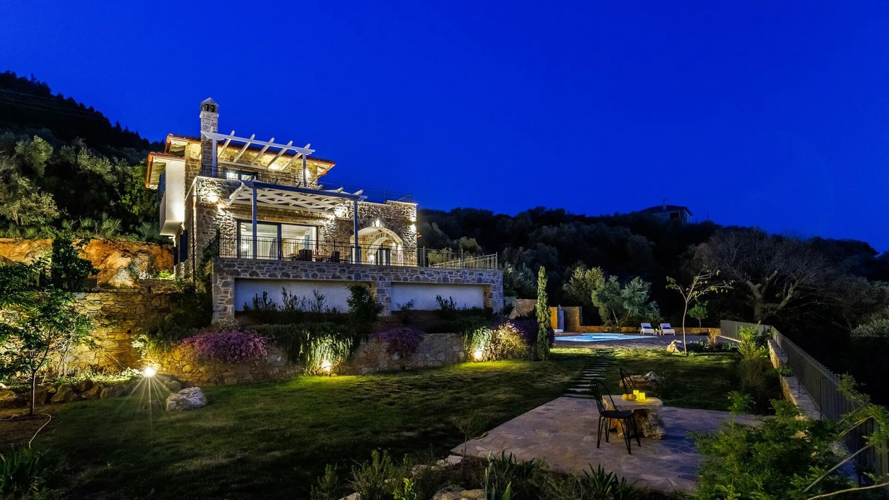 Photo of Patio Balcony in Glossa