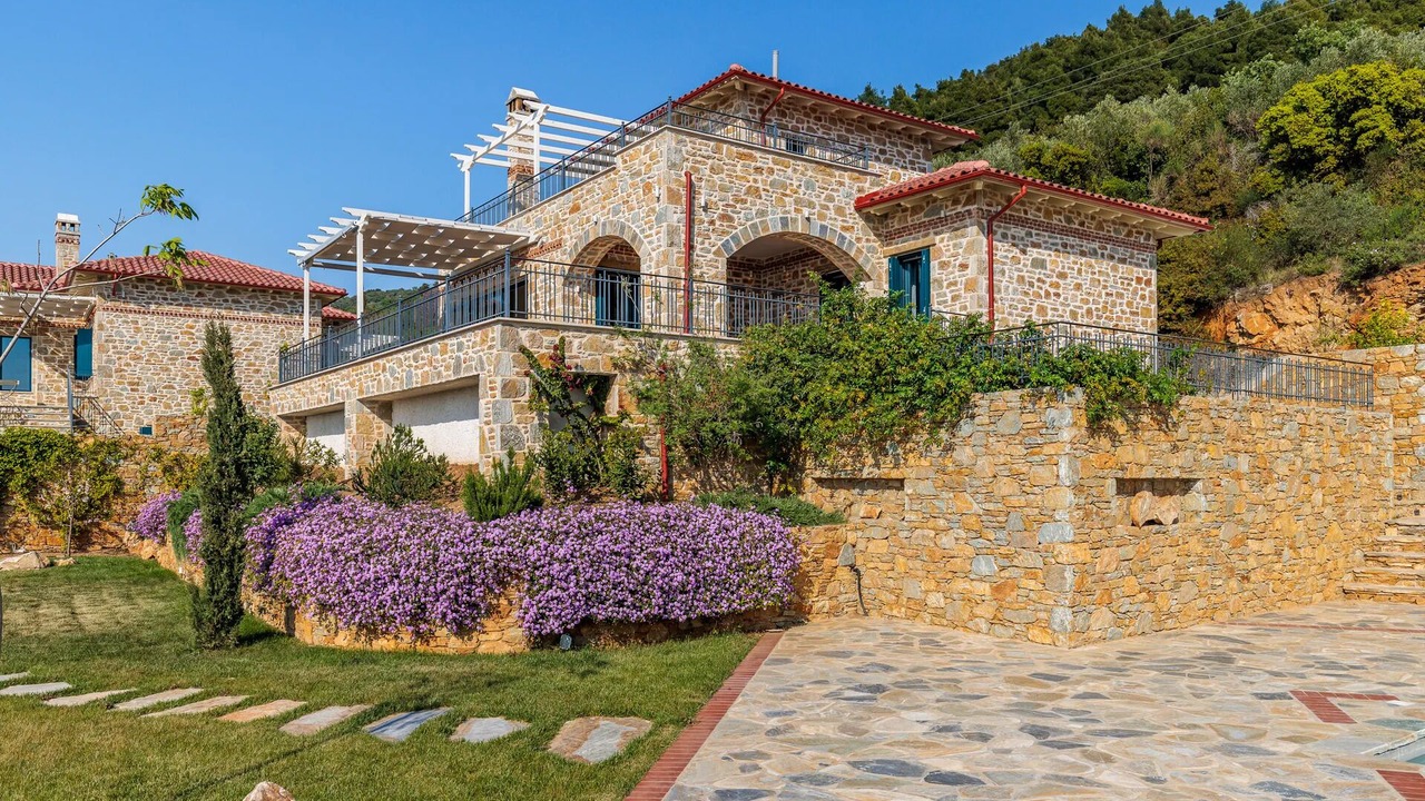 Photo of Outdoor in Glossa