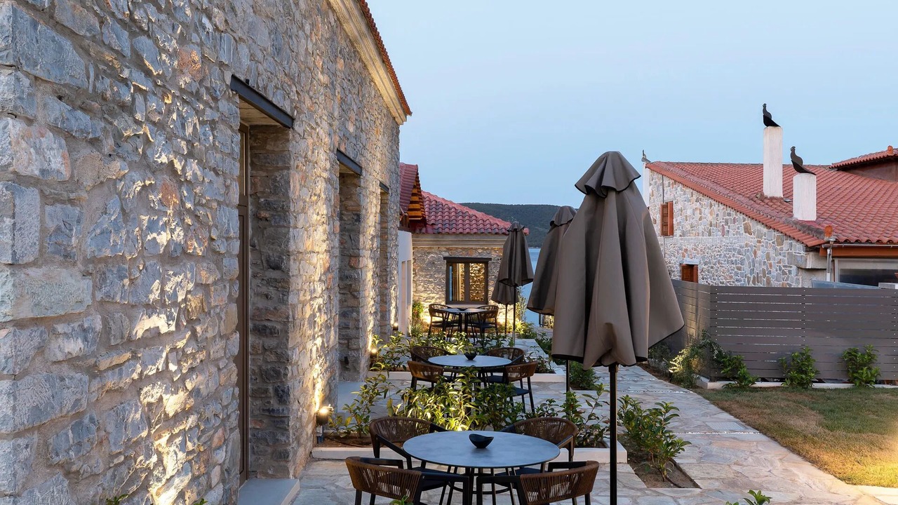 Photo of Outdoor in Sourpi