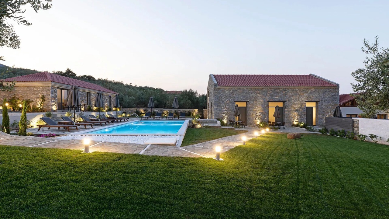 Photo of Outdoor in Sourpi