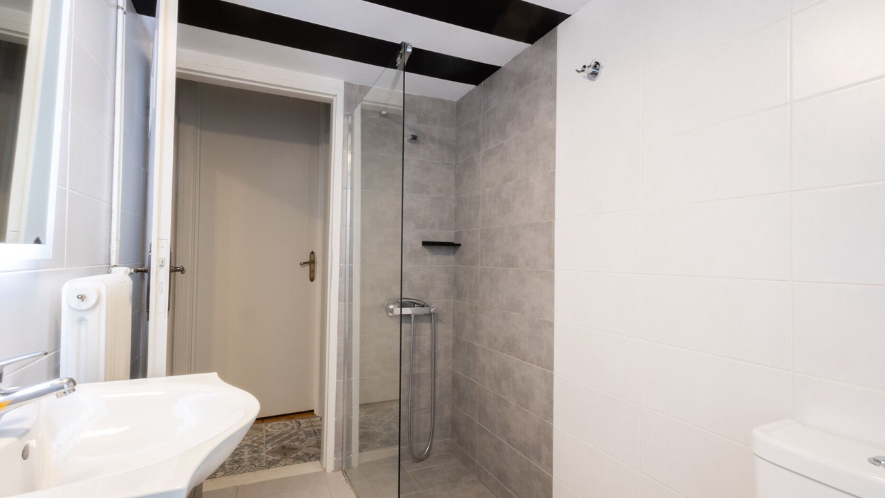 Photo of Bathroom in Koukaki