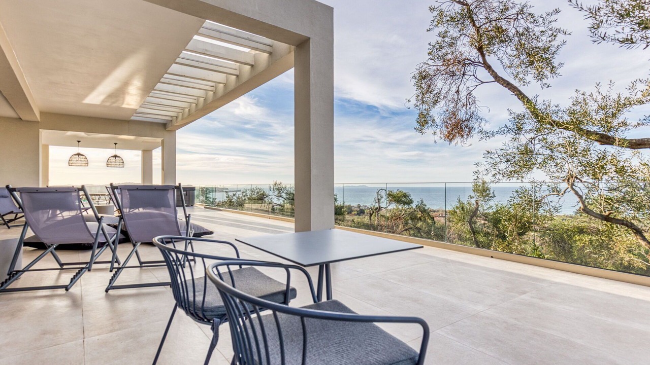 Photo of Patio Balcony in Acharavi
