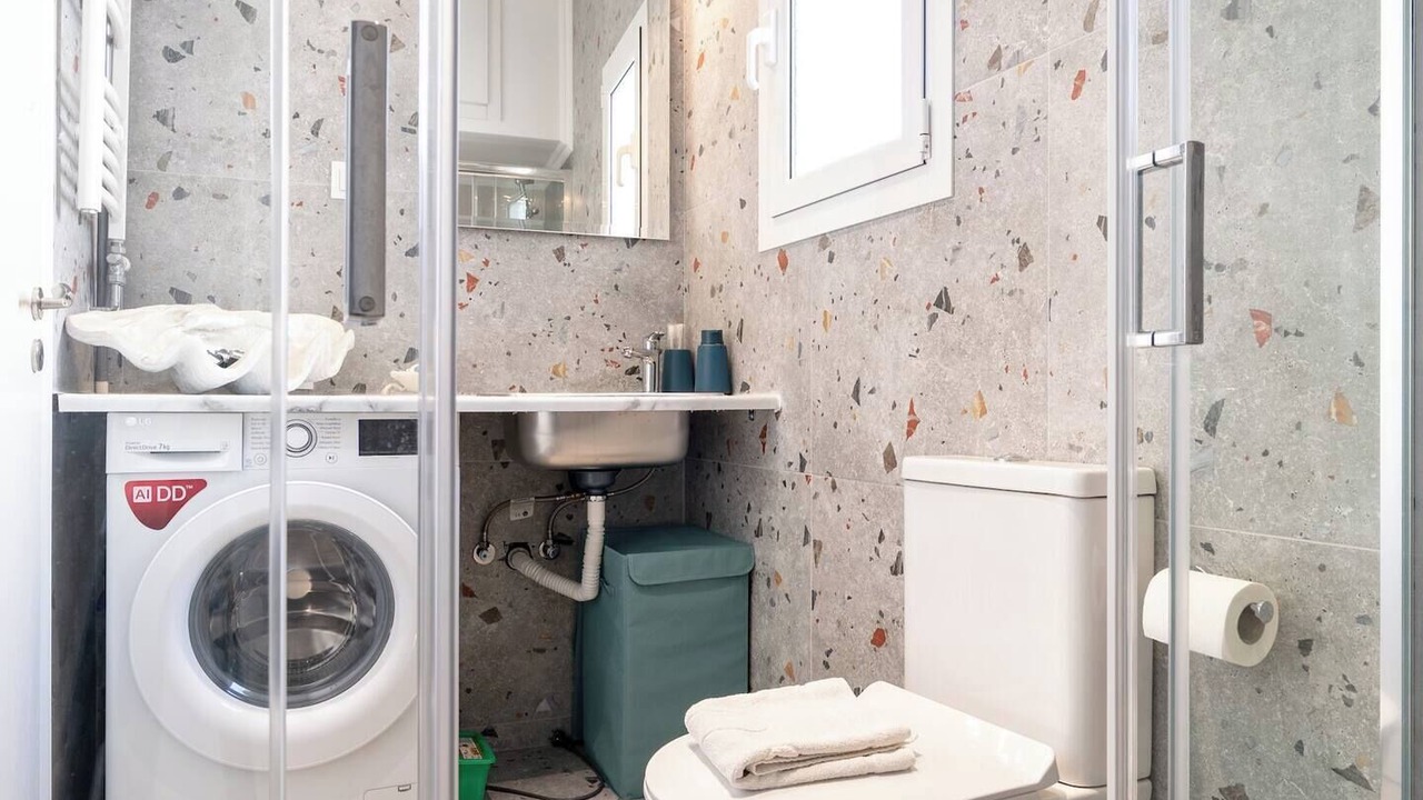 Photo of Bathroom in Omonia