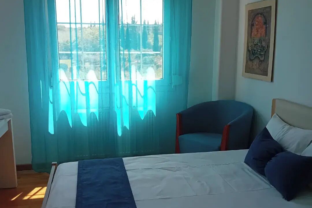 Photo of Bedroom in Thermi