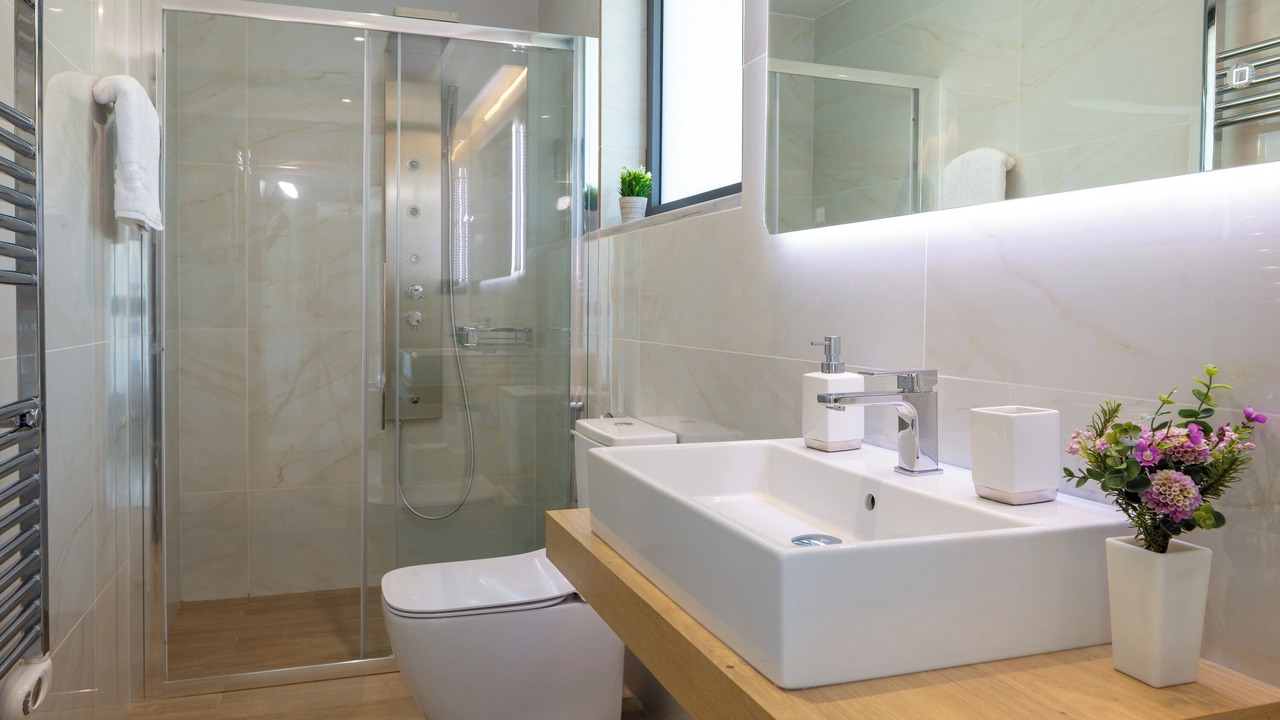 Photo of Bathroom in Megala Chorafia