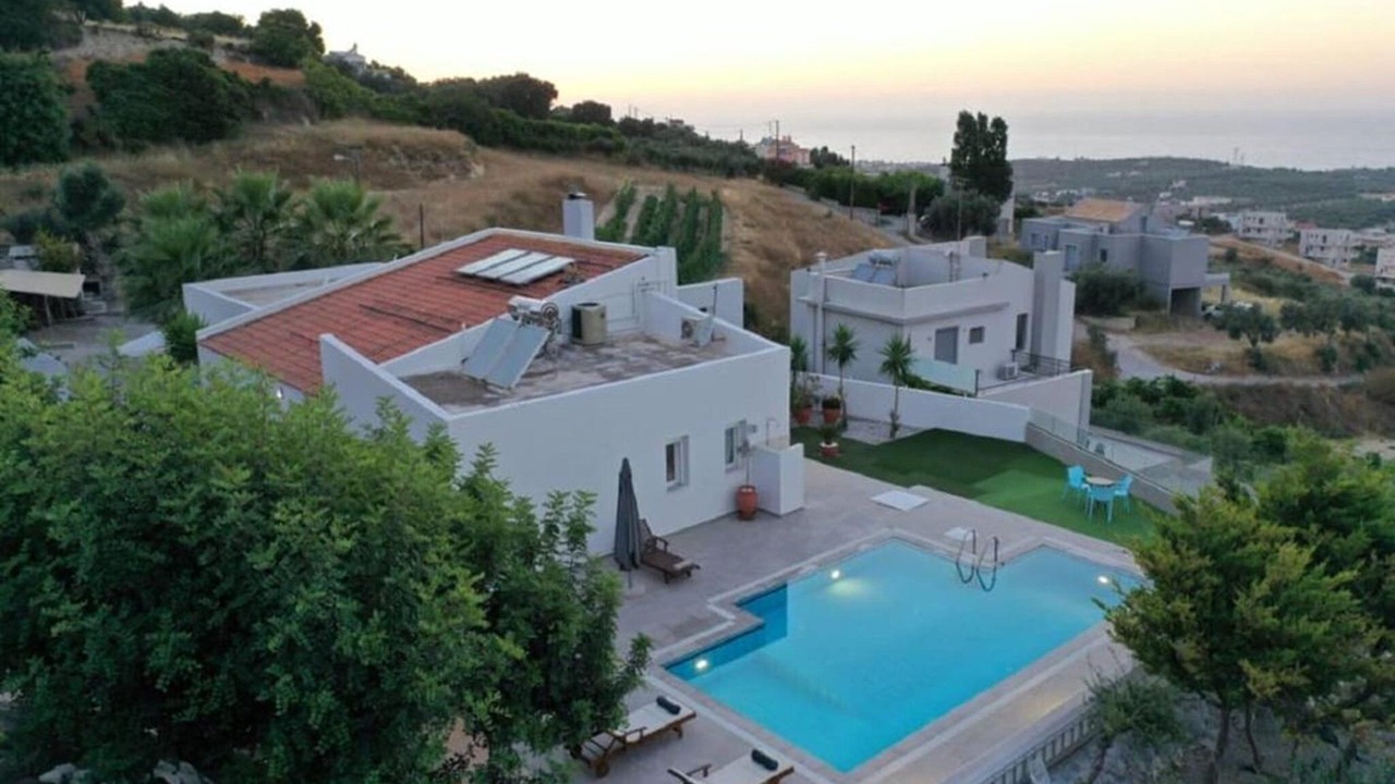 Photo of Others in Korfalonas