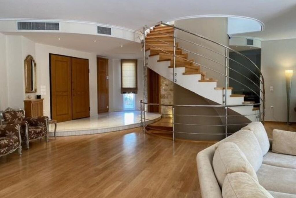 Photo of Livingroom in Vari