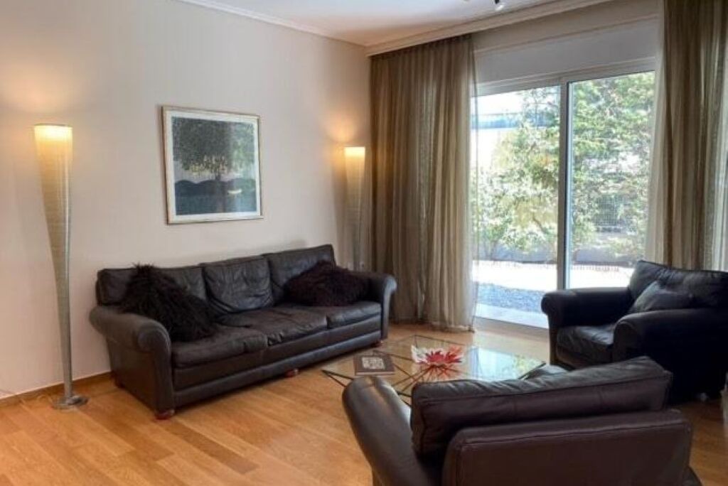 Photo of Livingroom in Vari