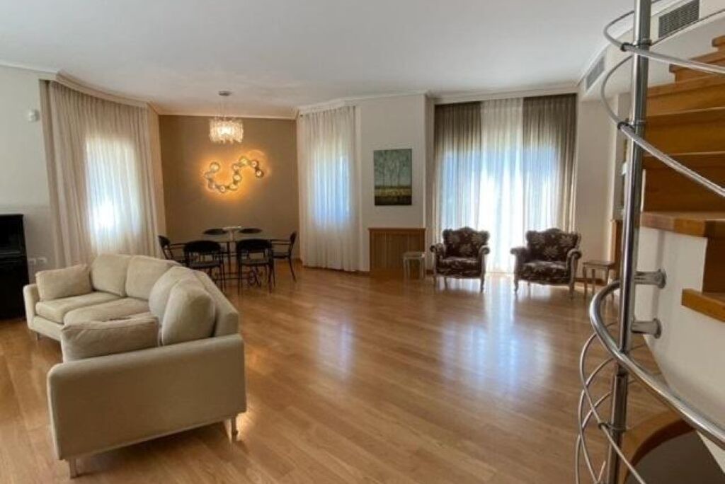 Photo of Livingroom in Vari