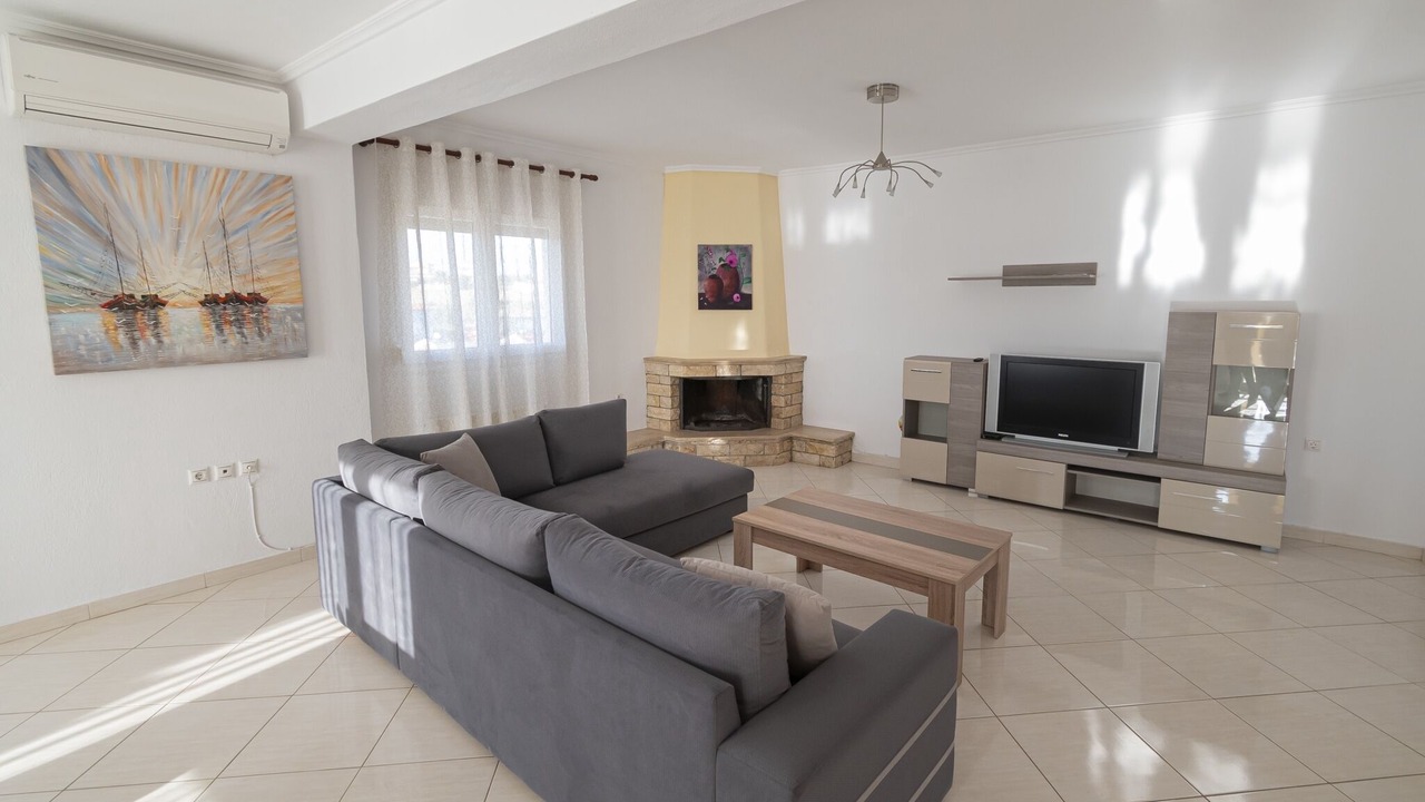 Photo of Livingroom in Flogita