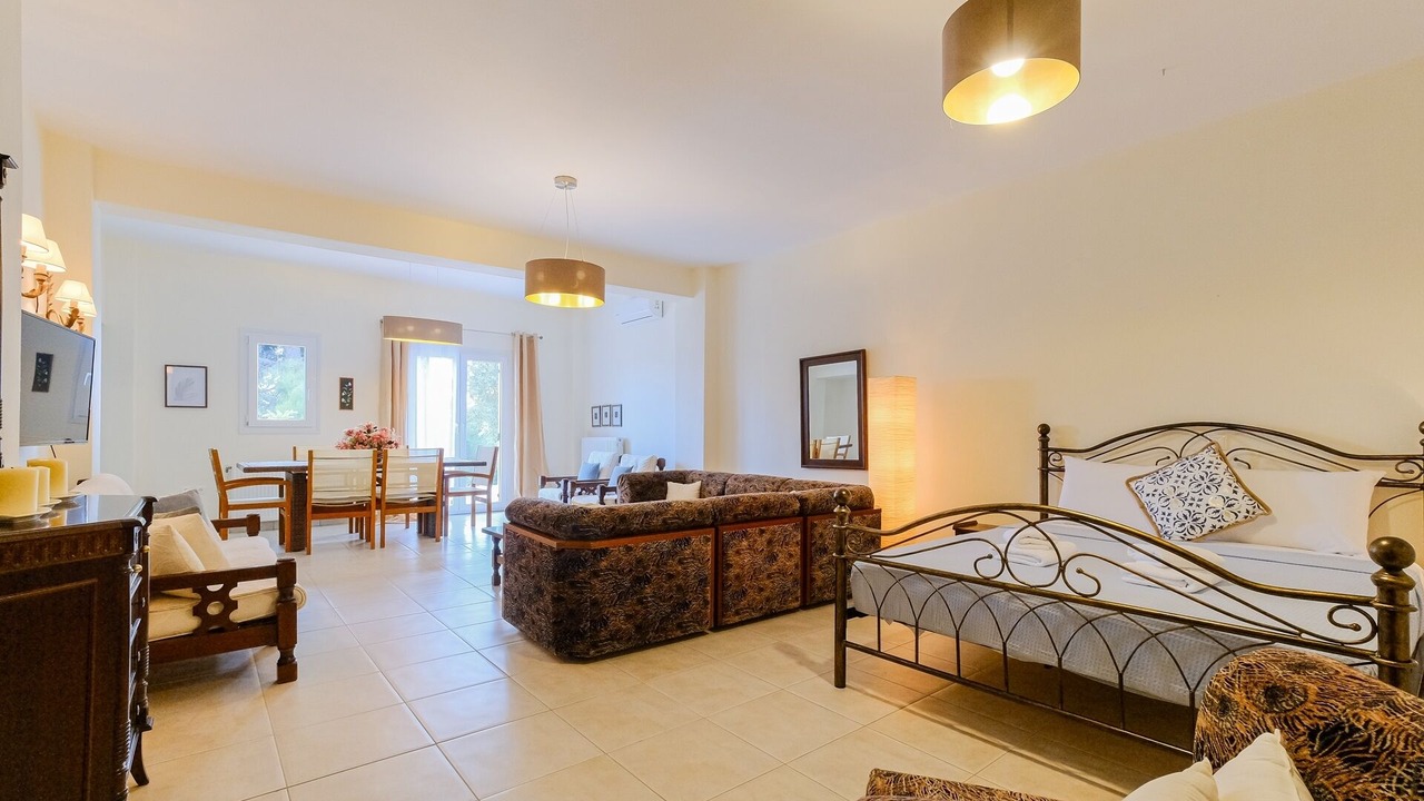 Photo of Bedroom in Elia Nikitis