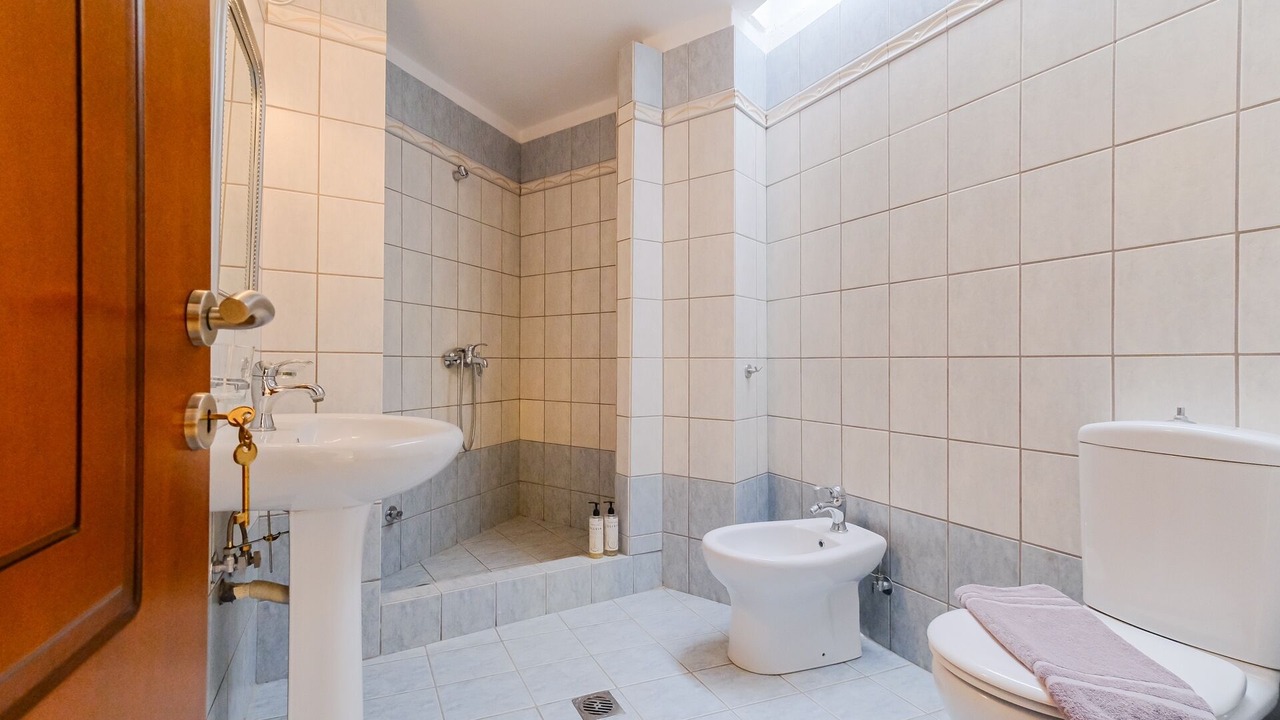 Photo of Bathroom in Elia Nikitis