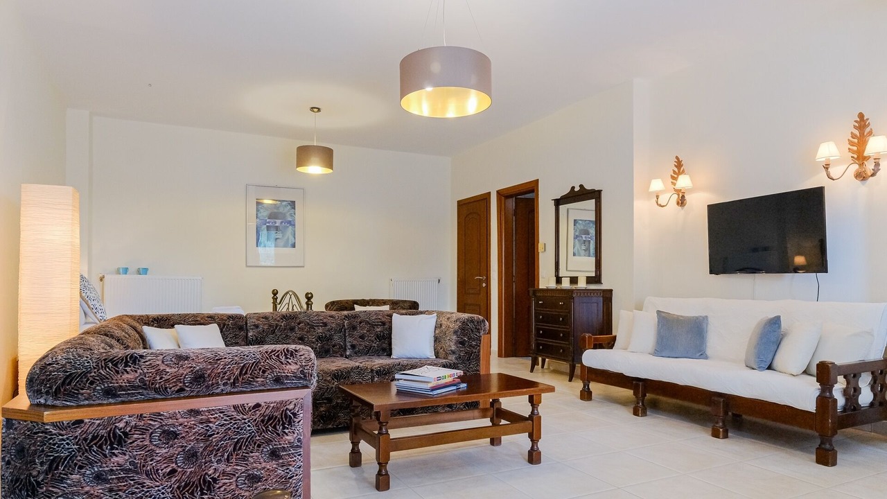 Photo of Livingroom in Elia Nikitis