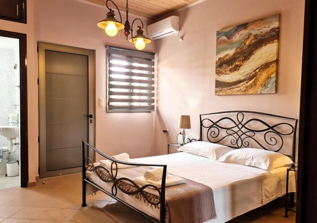 Photo of Bedroom in Limeniskos