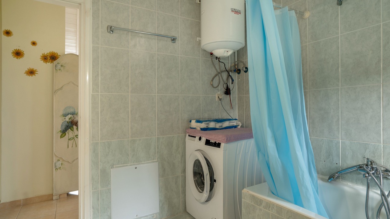 Photo of Bathroom in Kalligoni