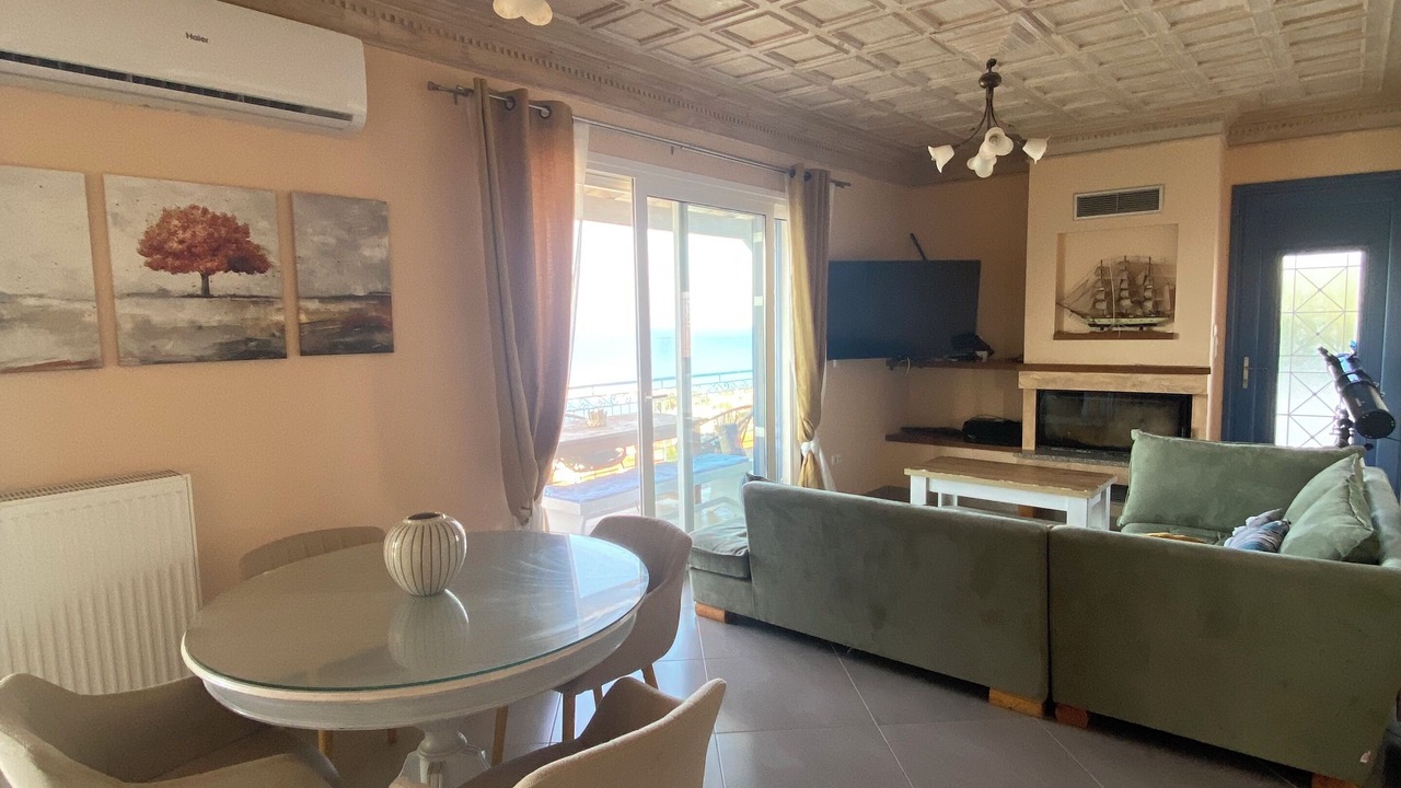 Photo of Livingroom in Koroni