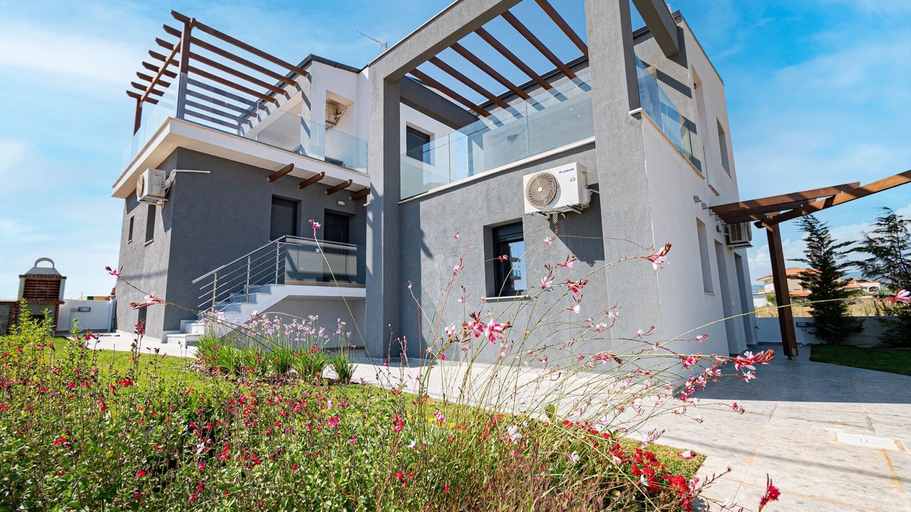 Photo of Outdoor in Kalivia Poliyirou