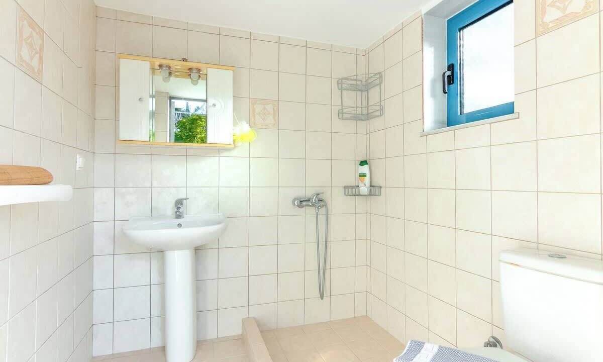Photo of Bathroom in Koroni
