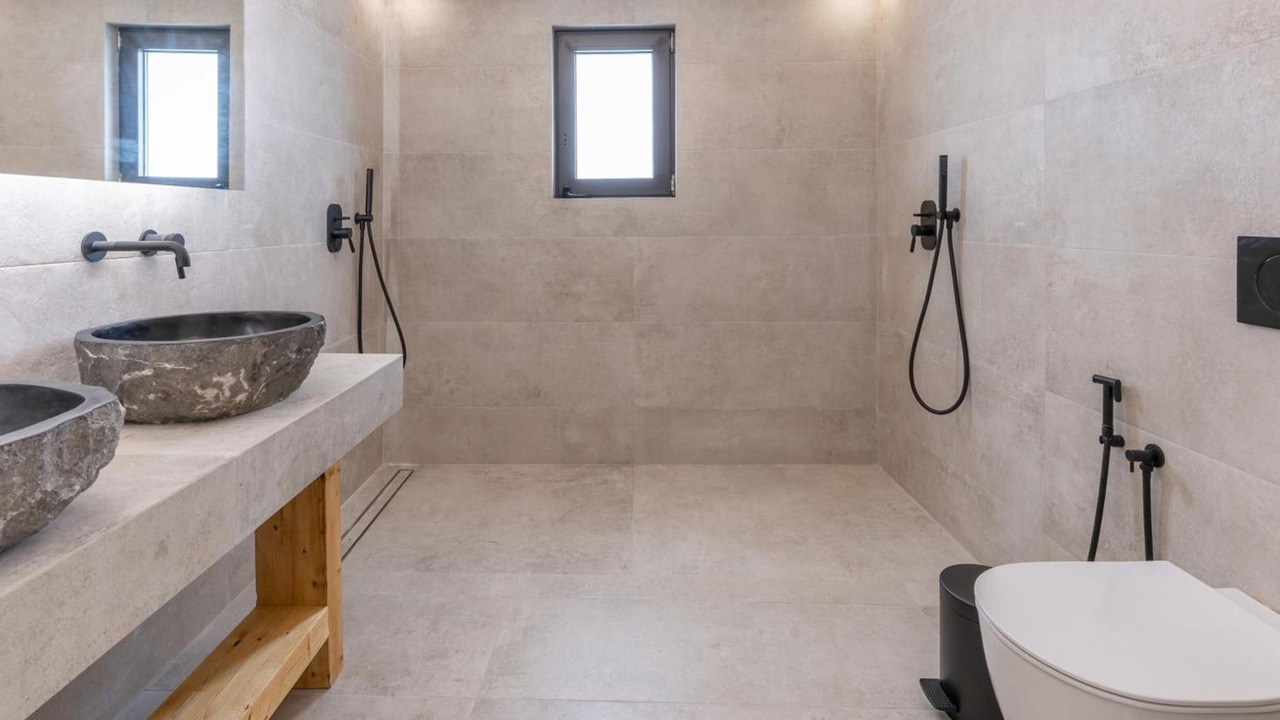 Photo of Bathroom in Agios Georgios