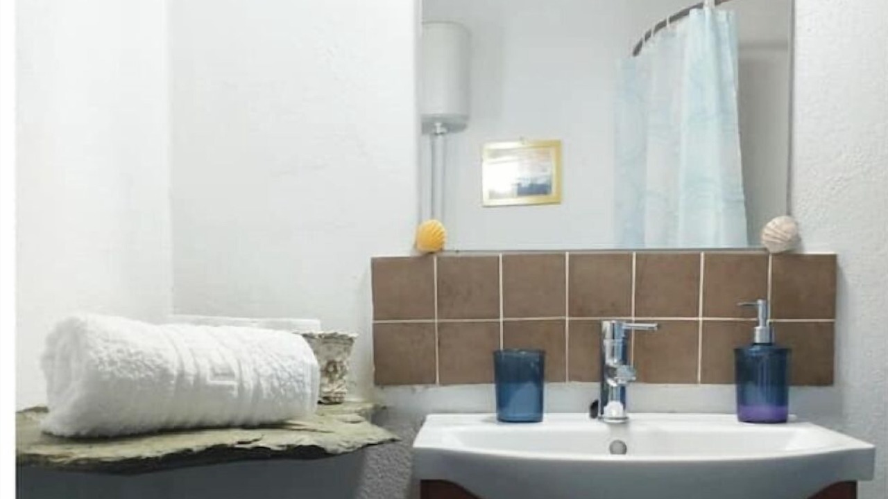 Photo of Bathroom in Kerames