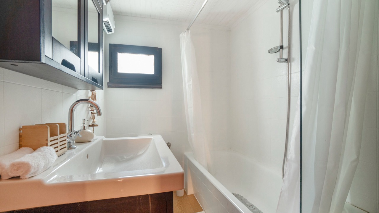 Photo of Bathroom in Kalligoni