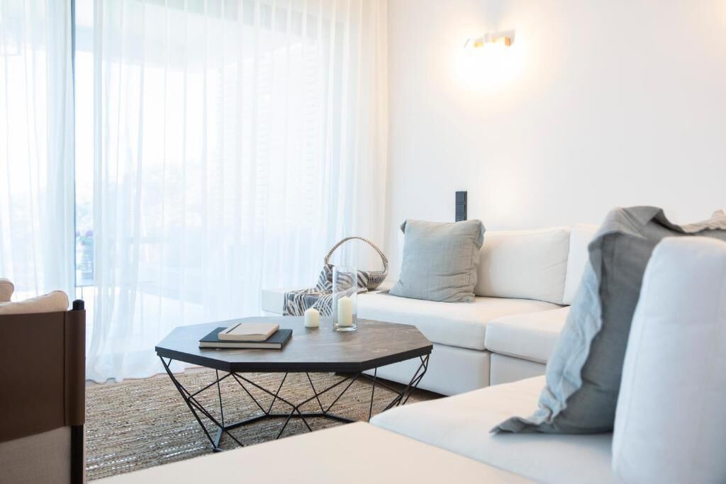 Photo of Livingroom in Kalamitsi