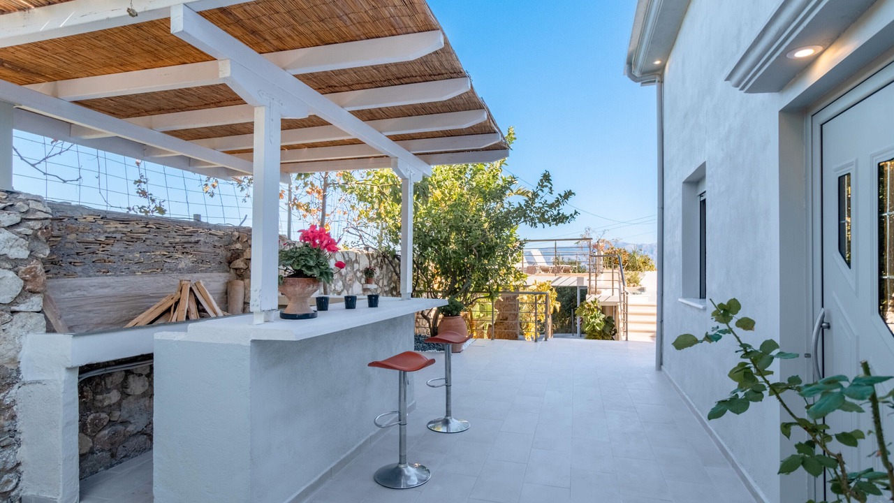 Photo of Patio Balcony in Spanokhorion